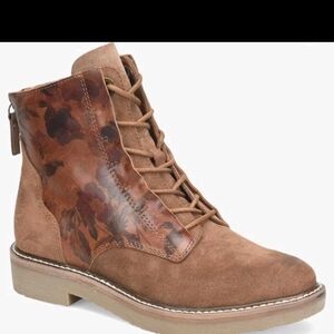 *NEW* Comfortiva Woman's Renny Bootie in Italian & Suede Leather